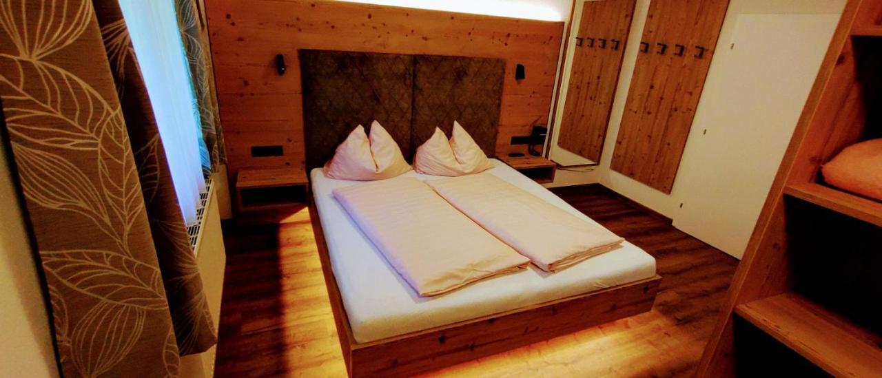 Hotel Garni Tannenhof ฟลาคเฮา ภายนอก รูปภาพ