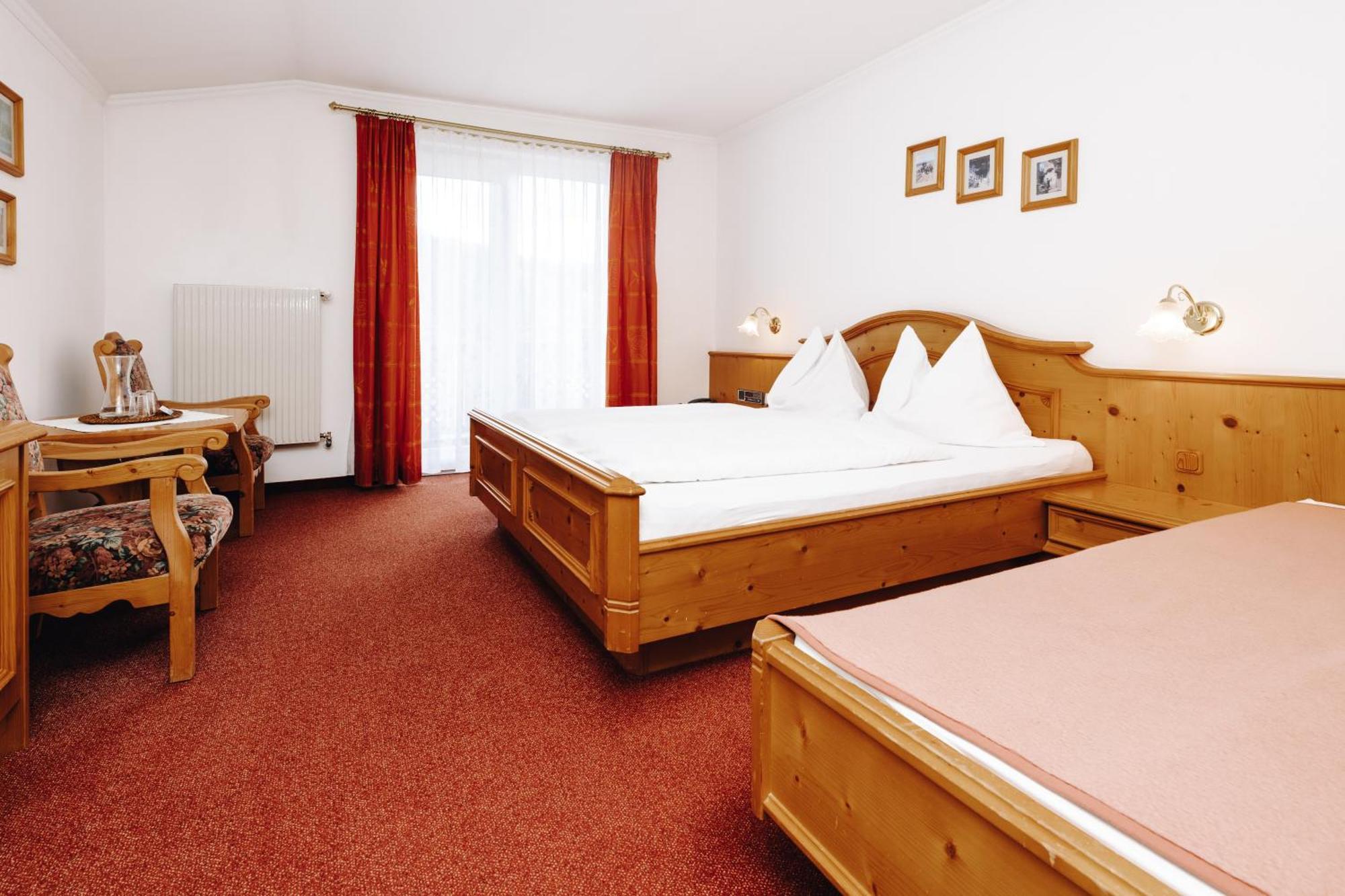 Hotel Garni Tannenhof ฟลาคเฮา ภายนอก รูปภาพ