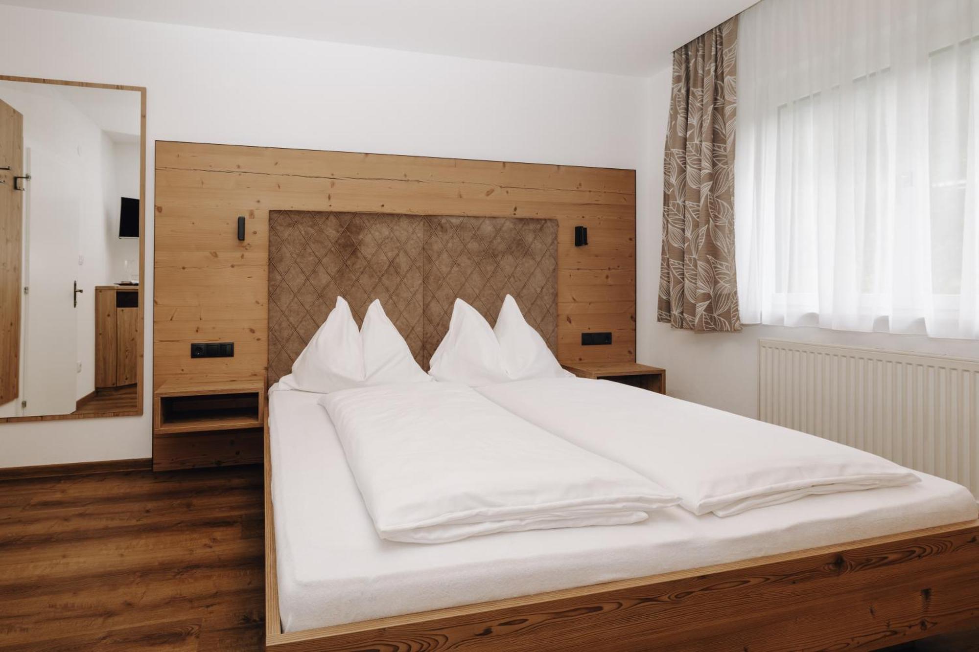 Hotel Garni Tannenhof ฟลาคเฮา ภายนอก รูปภาพ