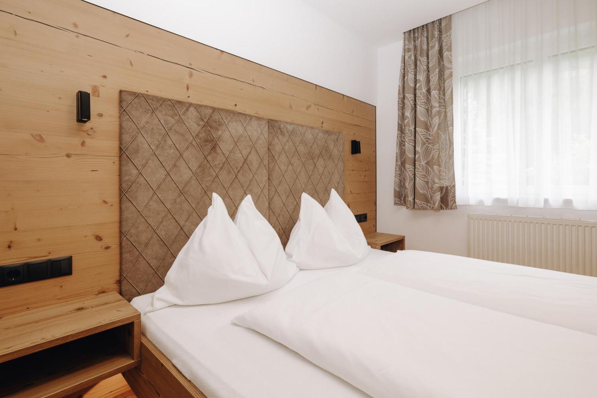 Hotel Garni Tannenhof ฟลาคเฮา ภายนอก รูปภาพ