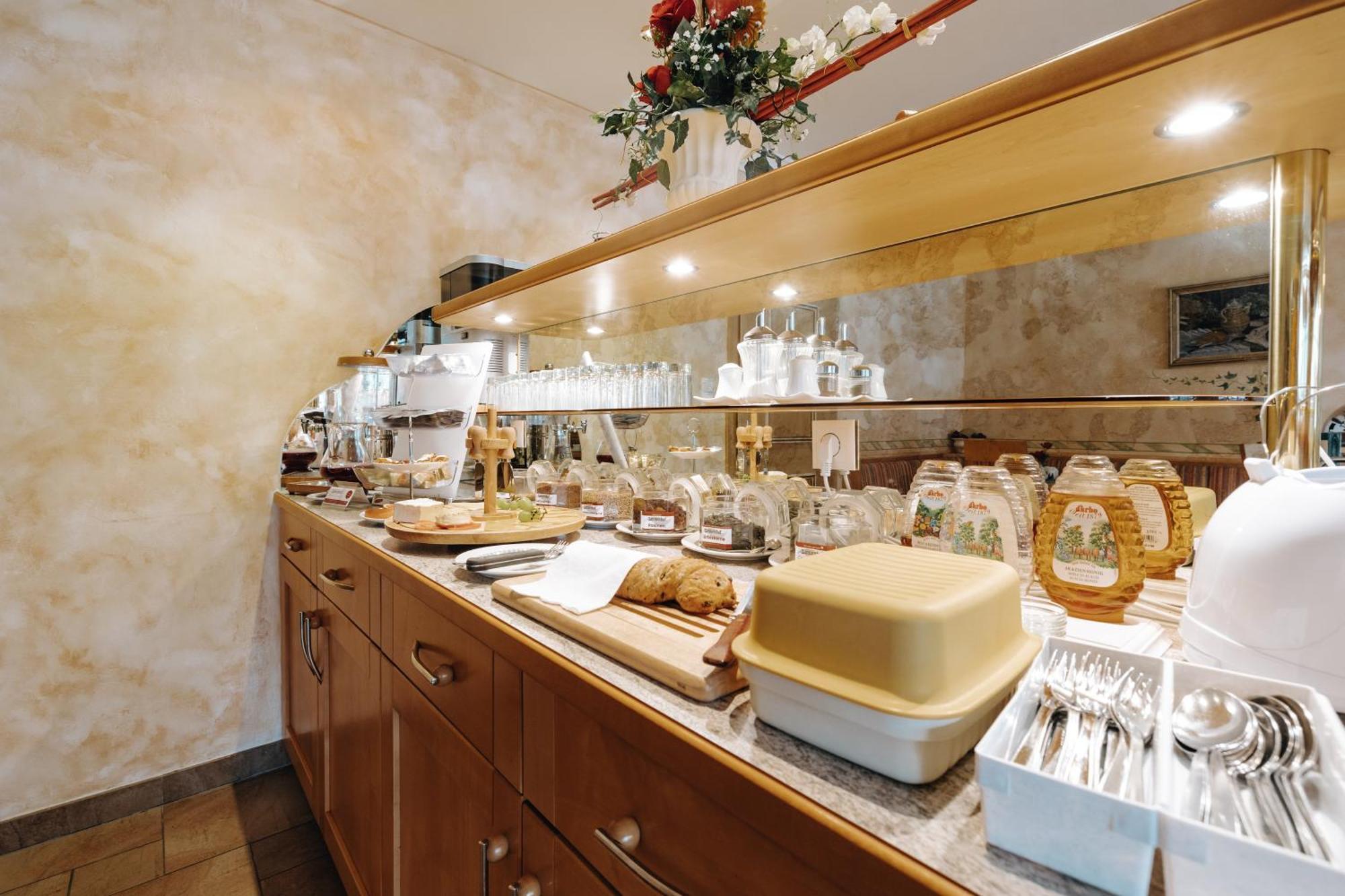 Hotel Garni Tannenhof ฟลาคเฮา ภายนอก รูปภาพ